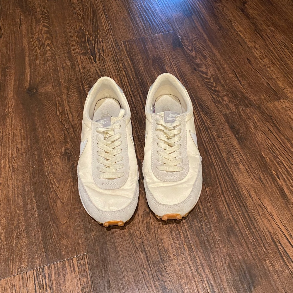 Nike Waffle Women’s 7.5
